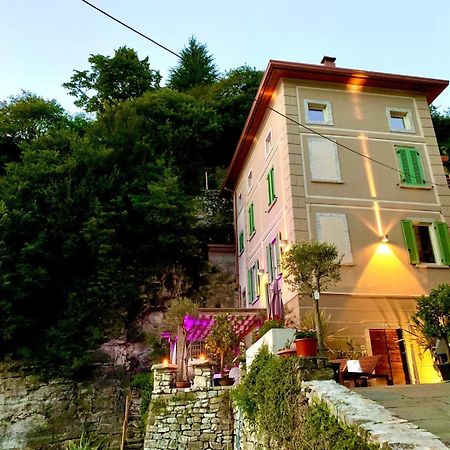 La Casa Sulla Collina Del Castello Villa Breno Buitenkant foto
