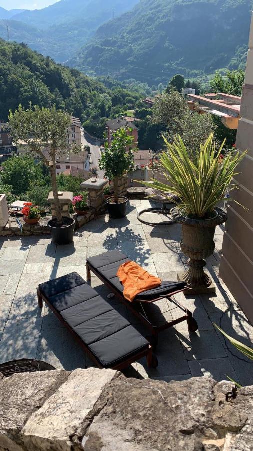 La Casa Sulla Collina Del Castello Villa Breno Buitenkant foto