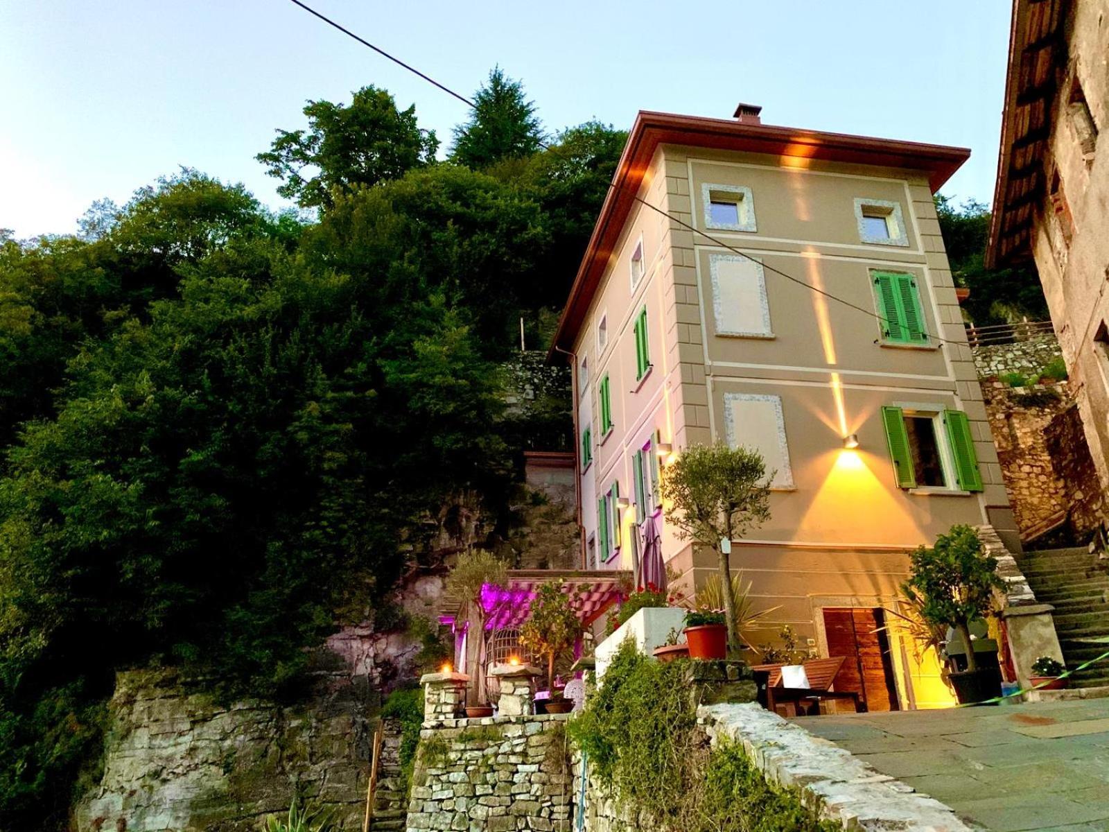 La Casa Sulla Collina Del Castello Villa Breno Buitenkant foto